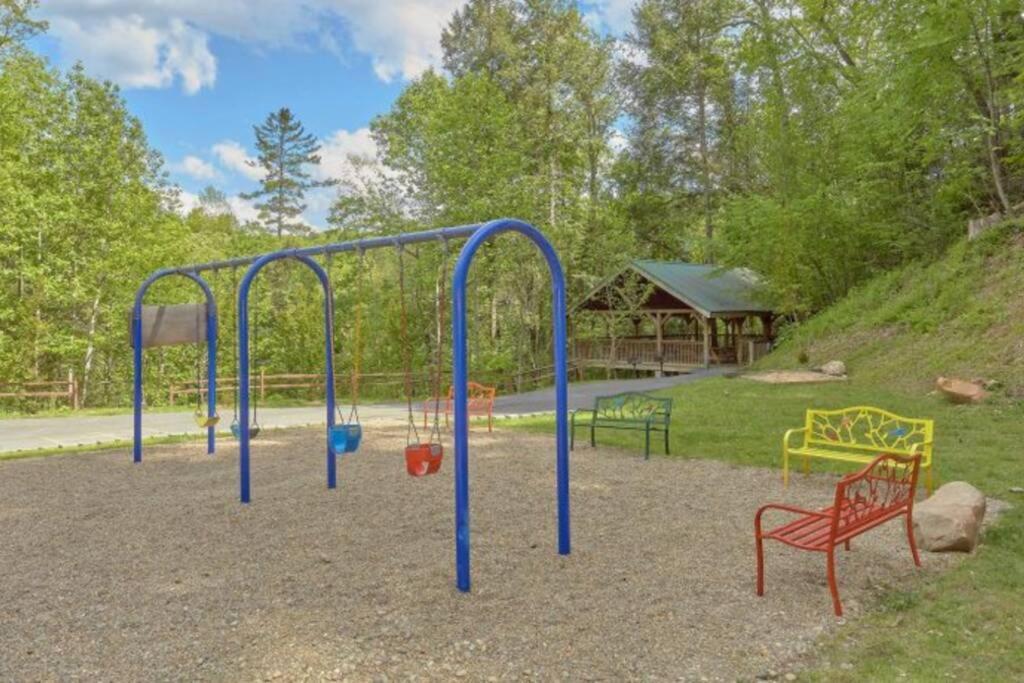 Mountain View 5 Bdrm Gatlinburg Cabin Near Downtown Arts ภายนอก รูปภาพ