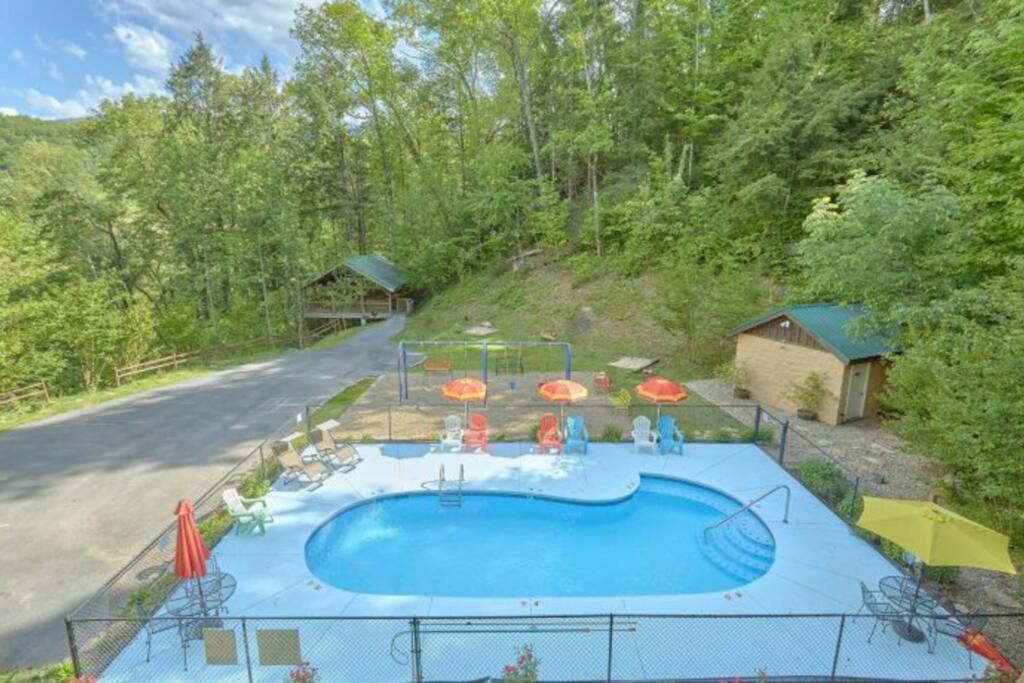Mountain View 5 Bdrm Gatlinburg Cabin Near Downtown Arts ภายนอก รูปภาพ
