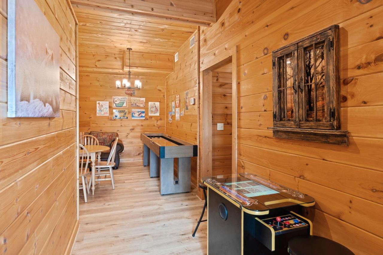 Mountain View 5 Bdrm Gatlinburg Cabin Near Downtown Arts ภายนอก รูปภาพ